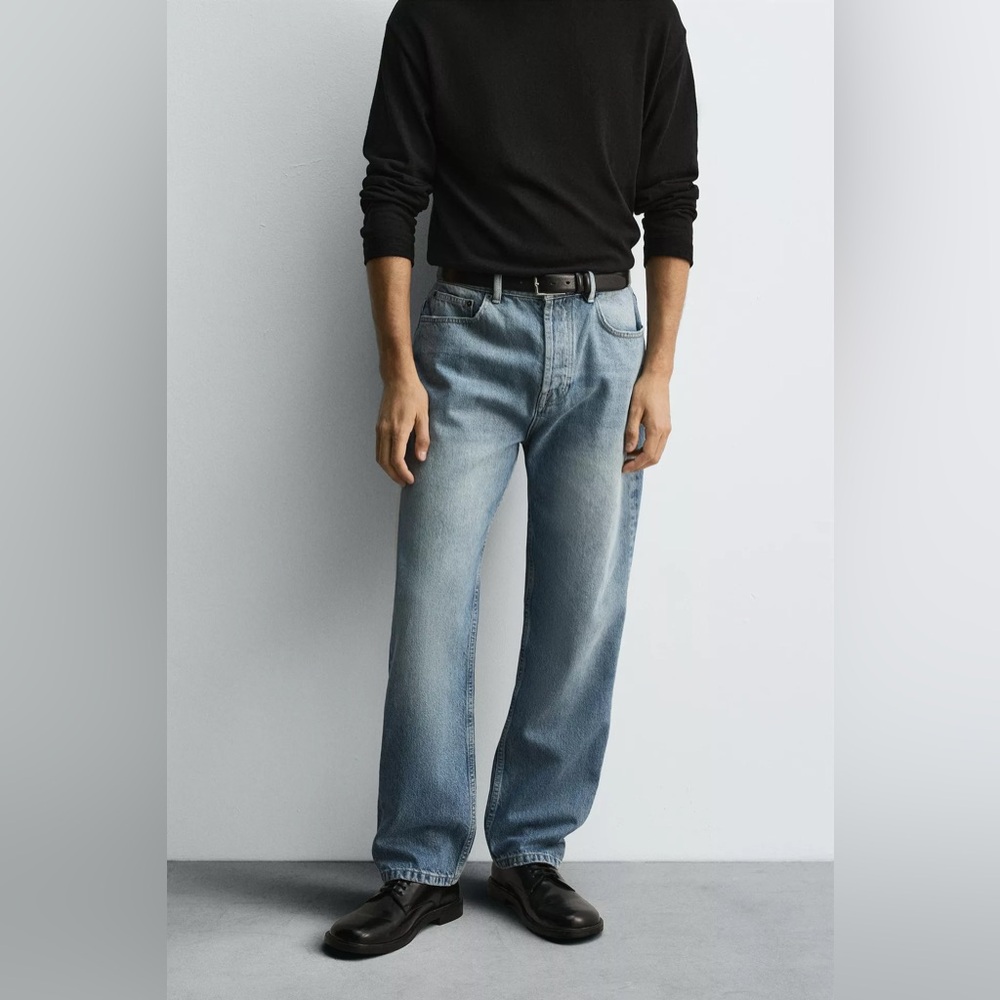 Zara Men's Relaxed Fit Light Blue Jeans